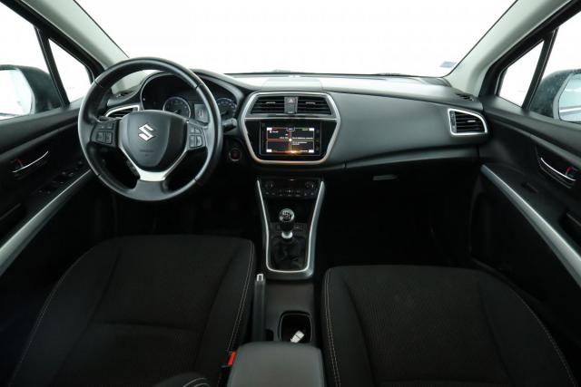 Suzuki Sx4 S-Cross image 1