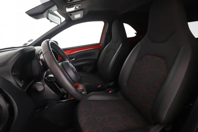 Toyota Aygo X image 2