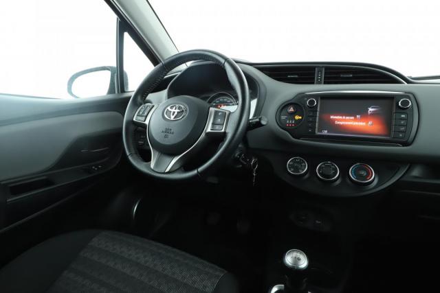 Toyota Yaris image 2