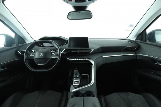 Peugeot 3008 image 2