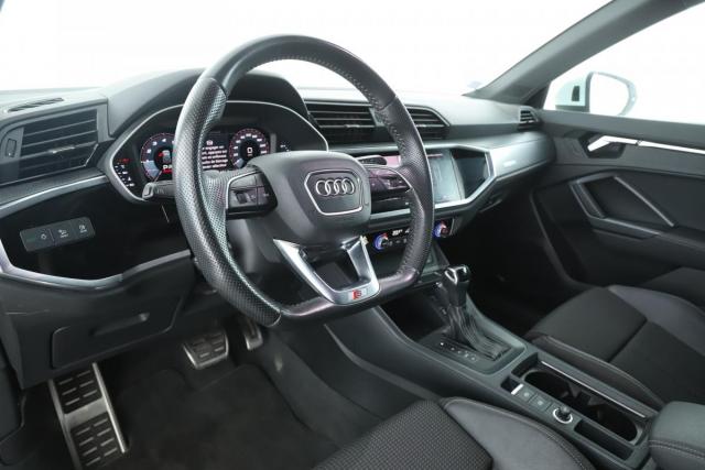 Audi Q3 image 7