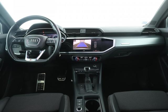Audi Q3 image 6