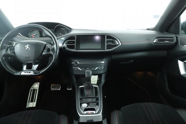 Peugeot 308 image 9