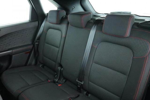 Ford Kuga image 5