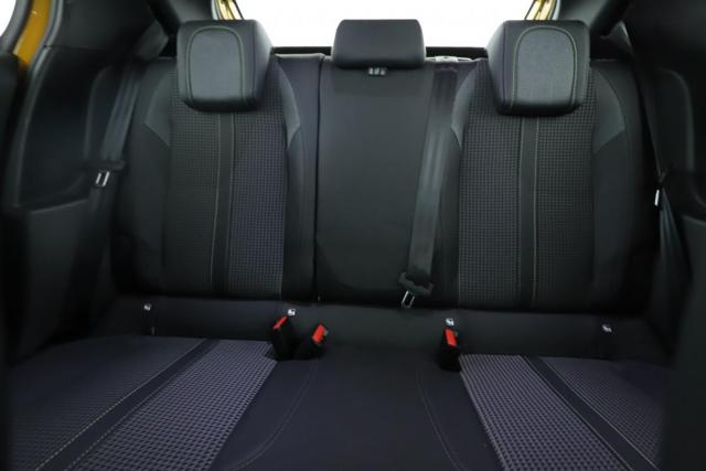 Peugeot 208 image 7