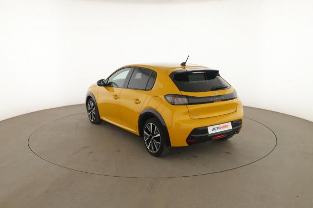 Peugeot 208 image 3