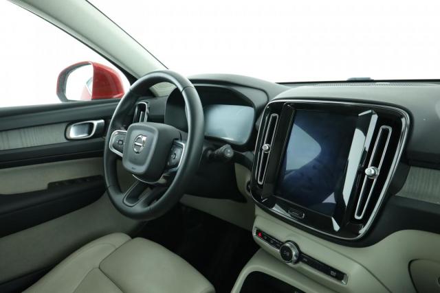 Volvo Xc40 image 8
