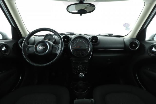 Mini Countryman image 8