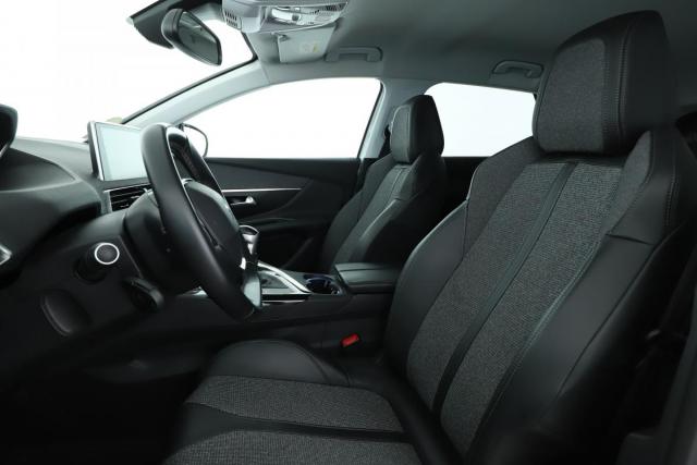 Peugeot 3008 image 1