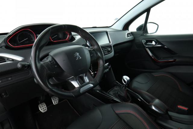 Peugeot 2008 image 4