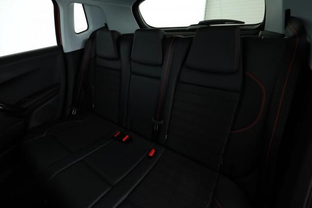 Peugeot 2008 image 7