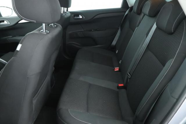 Citroen C4 image 8