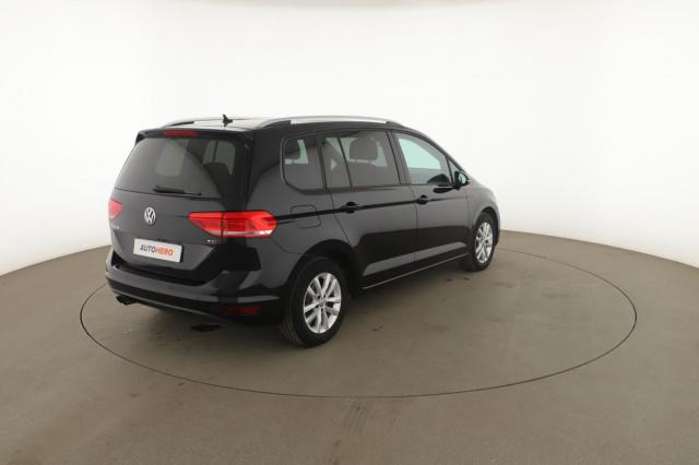 Volkswagen Touran image 5