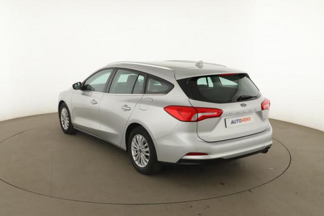 Ford Focus image 9
