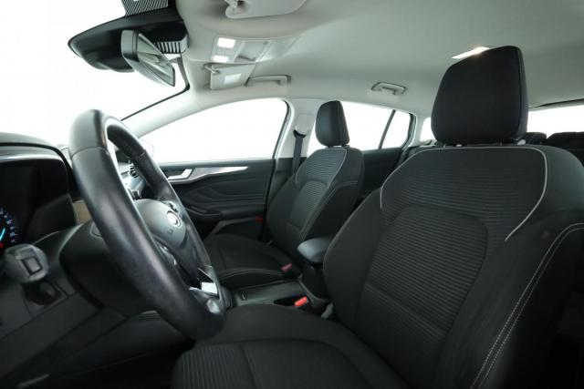 Ford Focus image 7