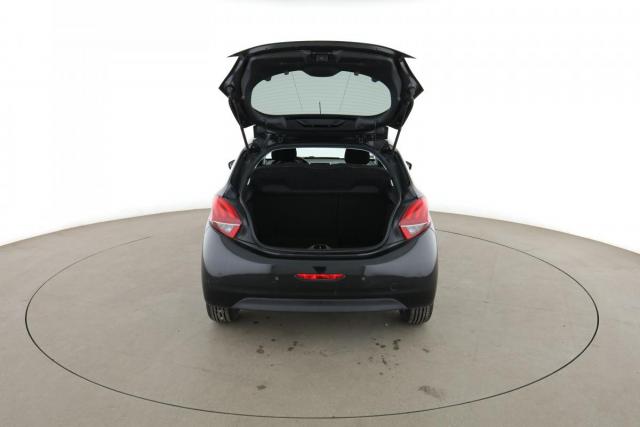 Peugeot 208 image 3