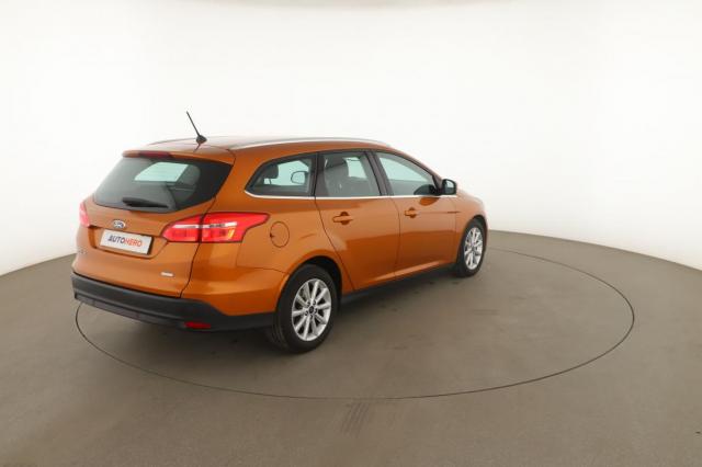 Ford Focus image 8