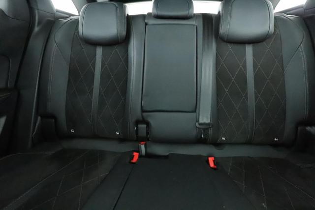 Peugeot 3008 image 3
