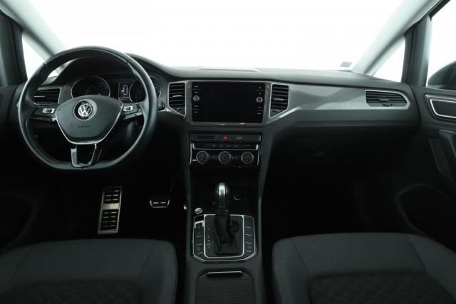 Volkswagen Golf Sportsvan image 8