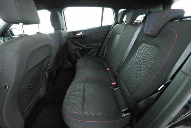 Ford Focus image 7