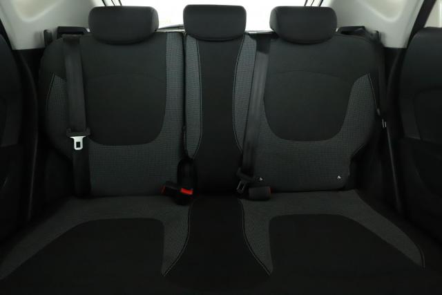 Renault Captur image 1