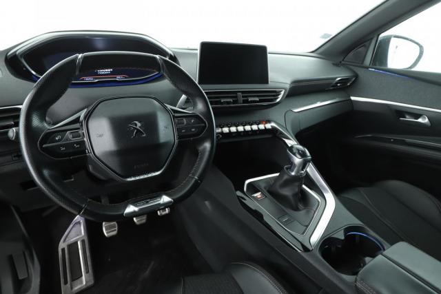 Peugeot 3008 image 2
