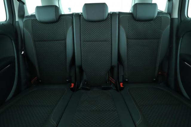 Opel Zafira image 9