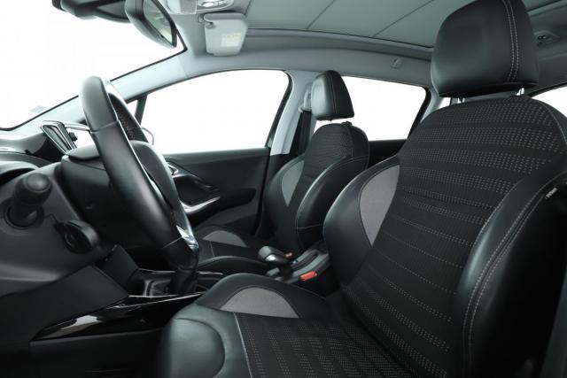 Peugeot 2008 image 5