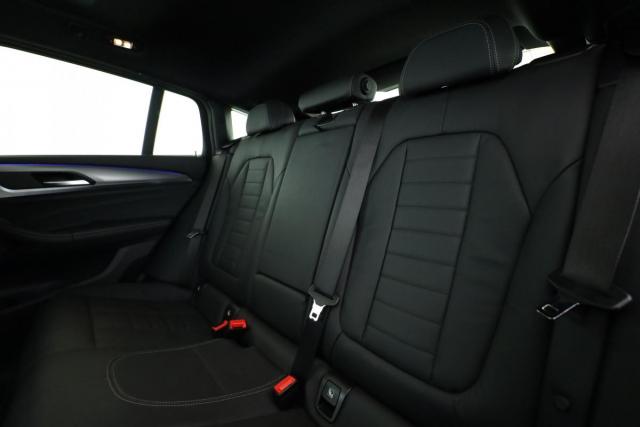 Bmw X4 image 4