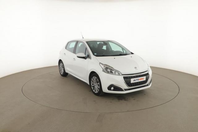 Peugeot 208 image 9
