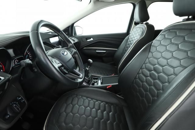 Ford Kuga image 4