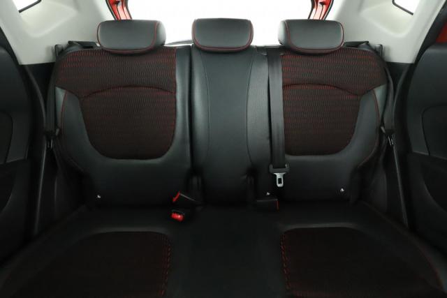 Renault Captur image 9