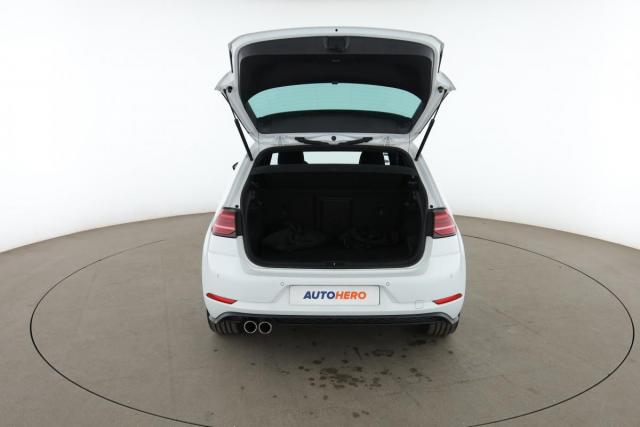 Volkswagen Golf image 3