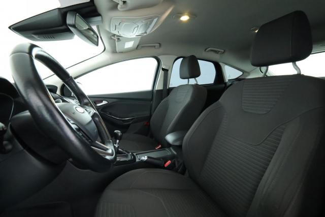 Ford Focus image 2