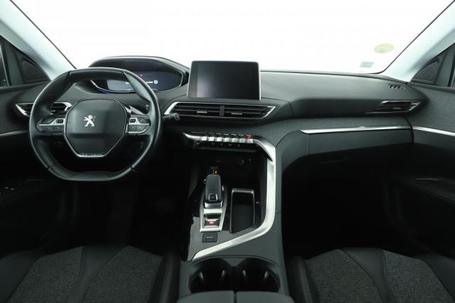 Peugeot 3008 image 8