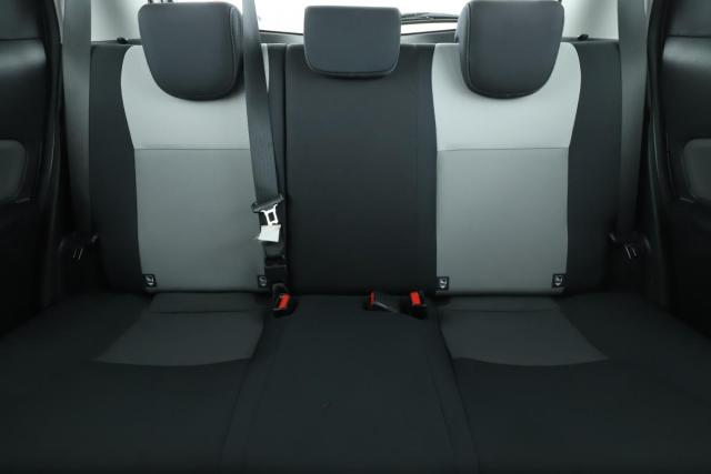 Toyota Yaris image 9