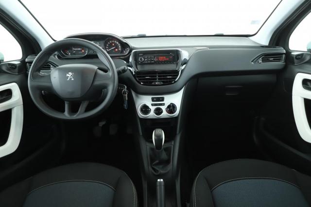 Peugeot 208 image 4