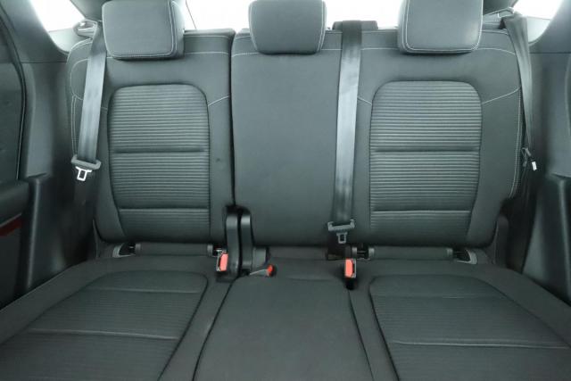 Ford Kuga image 8