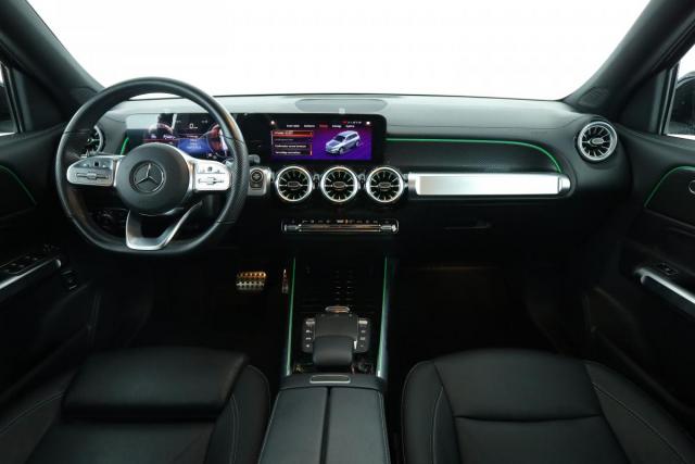 Mercedes Benz Glb image 3