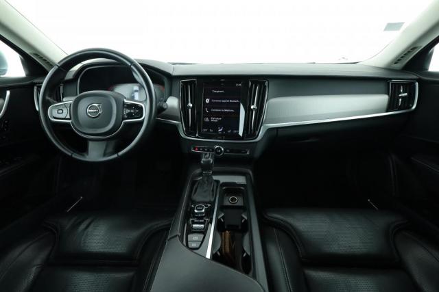 Volvo V90 image 2