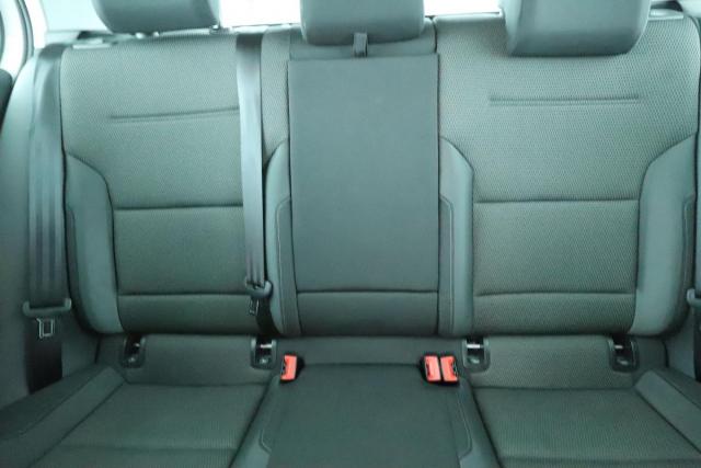 Volkswagen Golf image 7