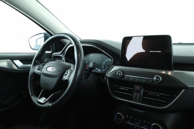 Ford Focus image 6
