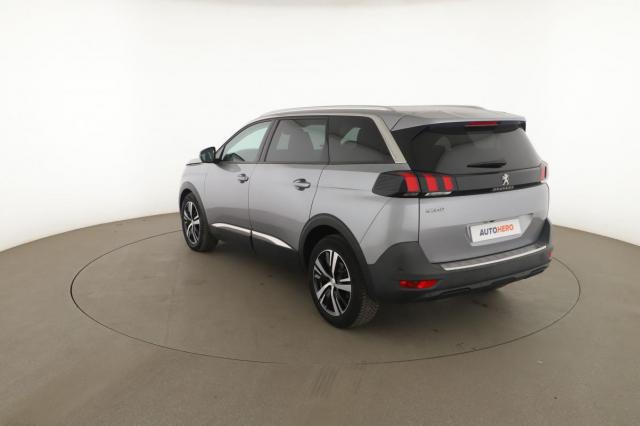 Peugeot 5008 image 6