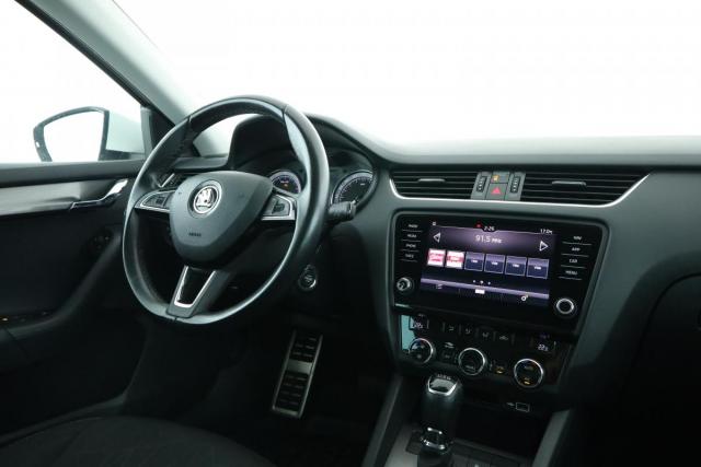 Skoda Octavia image 6