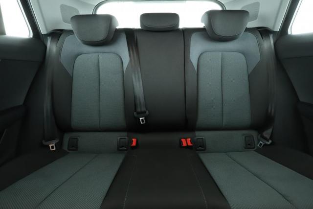 Audi Q2 image 8
