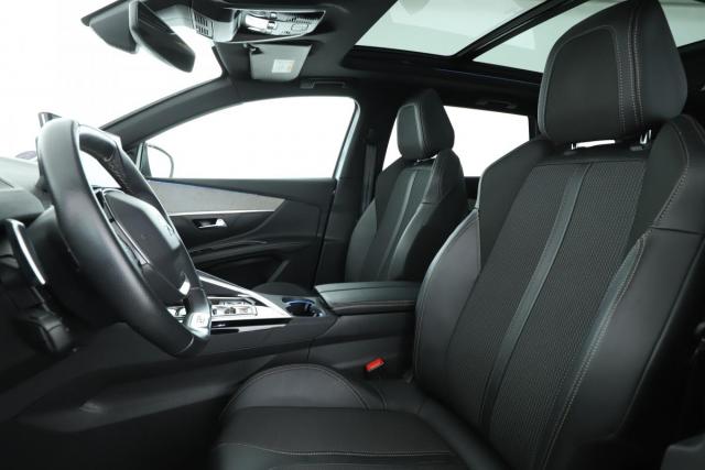 Peugeot 5008 image 2