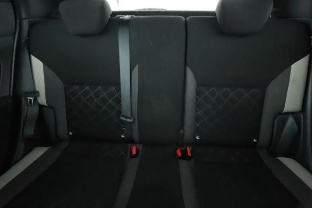 Nissan Micra image 8