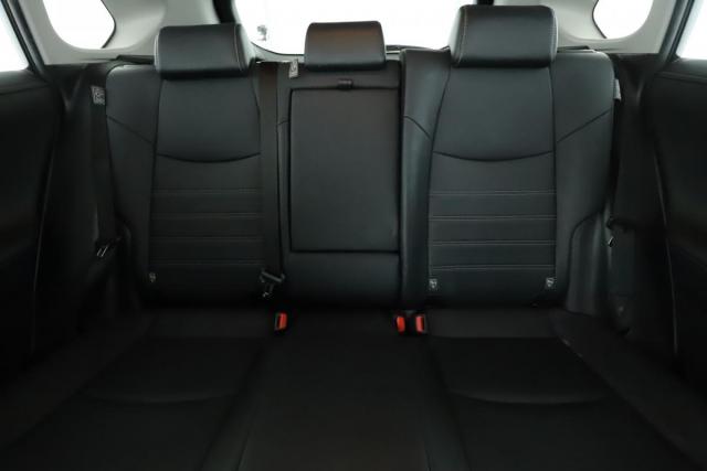 Toyota Rav4 image 9