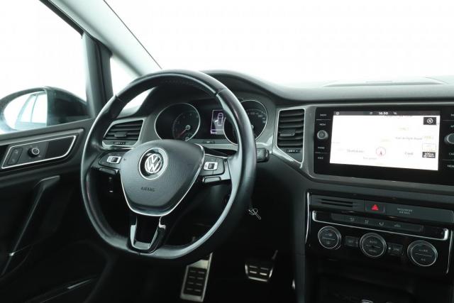 Volkswagen Golf Sportsvan image 4
