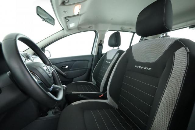 Dacia Sandero Ii image 2